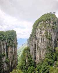 【懸浮的祕境】恩施屏山峽谷：邂逅仙境之旅