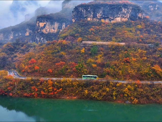 【秋染子房湖｜墜入山水畫裡的治癒時光】