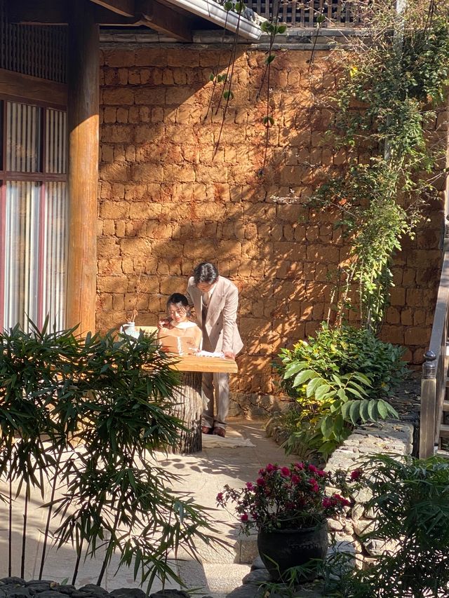 這裡住宿真喜慶啊!每天都有新人來拍照 這裡住宿真喜慶啊!每天都有新人來拍照