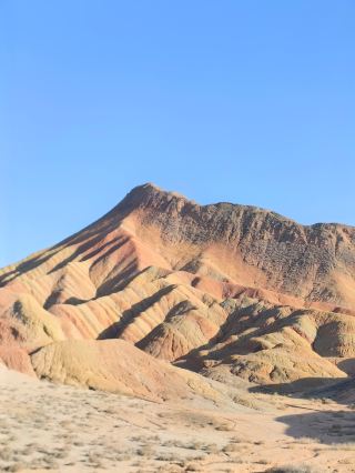 8-Day Tour of Zhangye, Jiayuguan, and Dunhuang: The Wonders of Danxia Landforms and the Essence of Dunhuang Culture