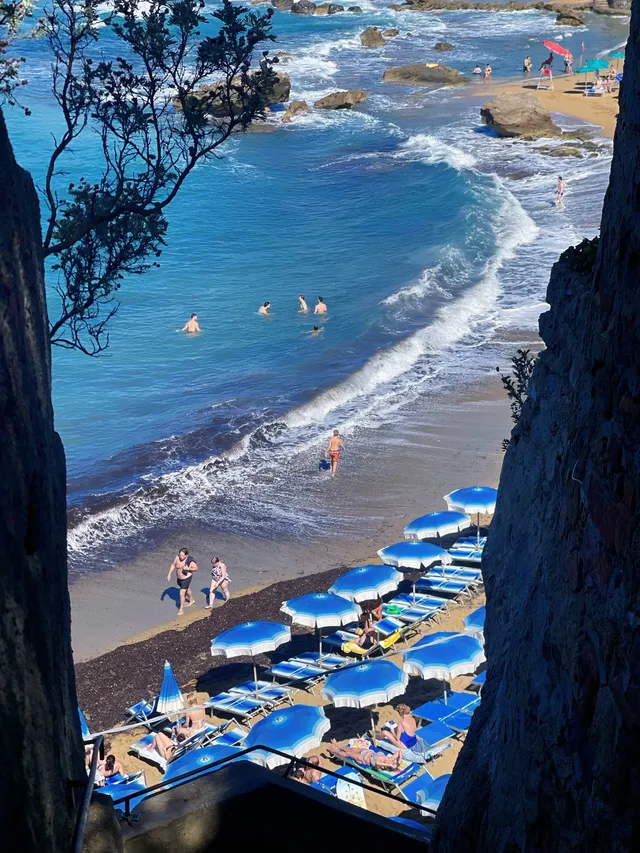 意大利推薦一個超小眾海島度假勝地!! 意大利推薦一個超小眾海島度假勝地!!