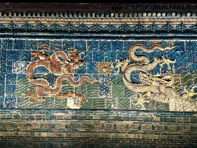 大同九龍壁：一座明藩王府的六百年龍影