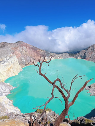 5 days, 2k per person to explore Indonesia with great value