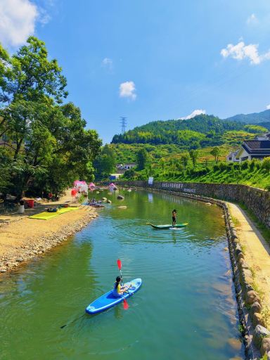 浙江省で夏の暑さをしのぐにはどこへ行くのが良いでしょうか？気温26