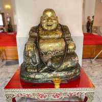 วัดชนะสงคราม วัดดังตั้งใจกลางถนนข้าวสาร