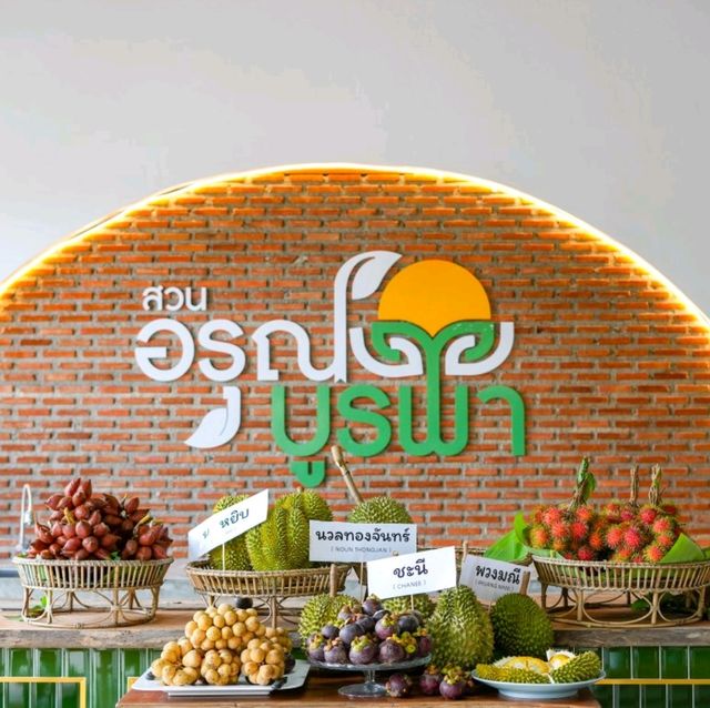 ลากแฟนไปคาเฟ่ในสวนทุเรียนกินขนมผลไม้สดๆที่จันทบุรี​