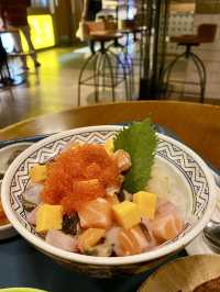 逸東酒店內的優質日本丼飯壽喜燒