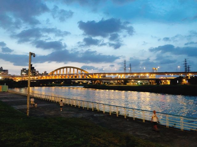 台北｜🌈約會散步運動好去處📍 Rainbow Bridge 彩虹橋