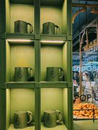 สเลอปี้ชาไทยปั่นที่ Chongdee teahouse เซนลาดฯ