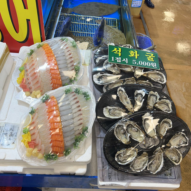 ชี้เป้า ตลาดปลานอร์ยางจิน ชื่อนี้มีอาหารทะเลสดๆ 