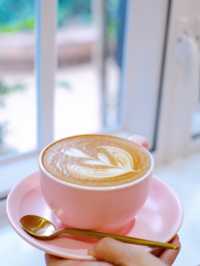 上環滿藝術感及活力cafe