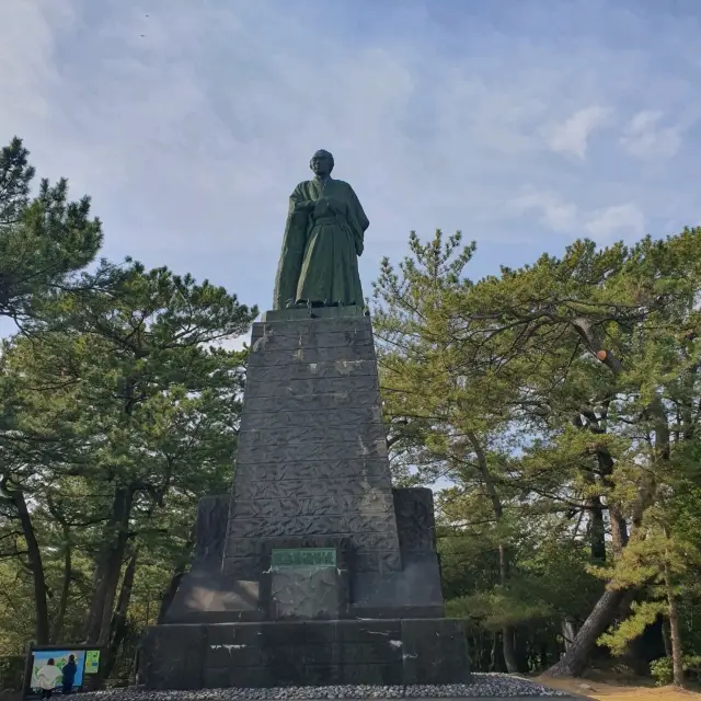 高知に来たらここは来なきゃ！竜馬像と桂浜