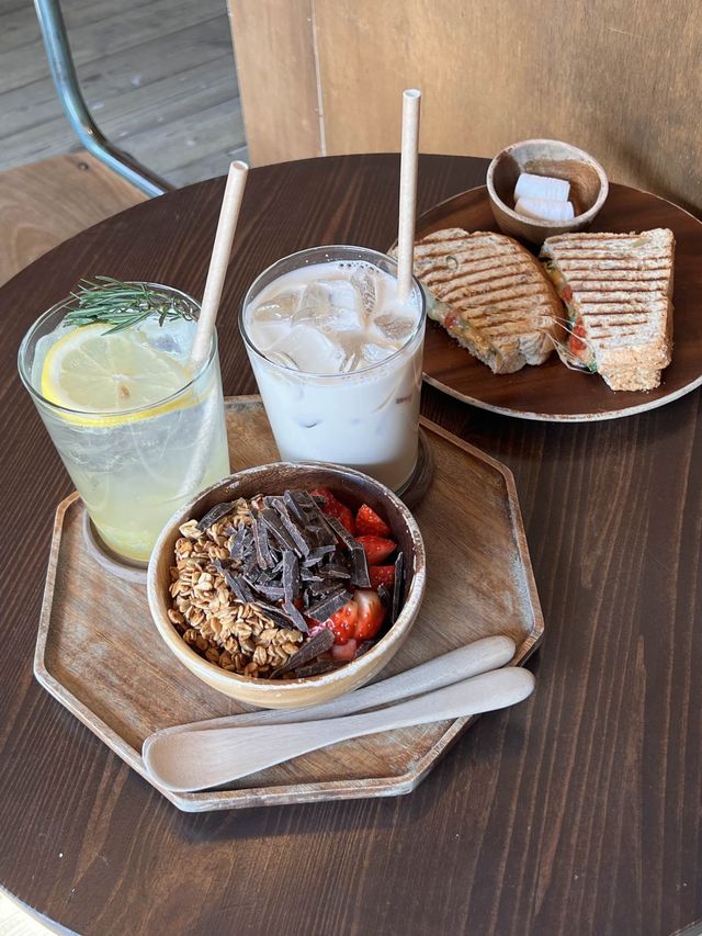 韓国/ソウル【安国】グリークヨーグルトとサンドイッチが美味しいお店🤍🥪 韓国/ソウル【安国】グリークヨーグルトとサンドイッチが美味しいお店🤍🥪