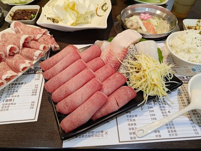 桃園銘傳大學學生最愛火鍋店_大拇指精緻鍋物