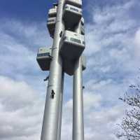 布拉格全市最高建築物茲科夫電視塔žižkov Television Tower