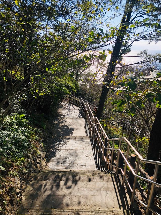 🇰🇷韓國濟州島📍 Sanbanggulsa Temple 산방굴사