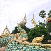 2 impressive Naga statues in Thakhek