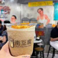 คาเฟ่น้ำเต้าหู้ น้ำขิง ที่Hotจริงจัง ดังทุกสาขา
