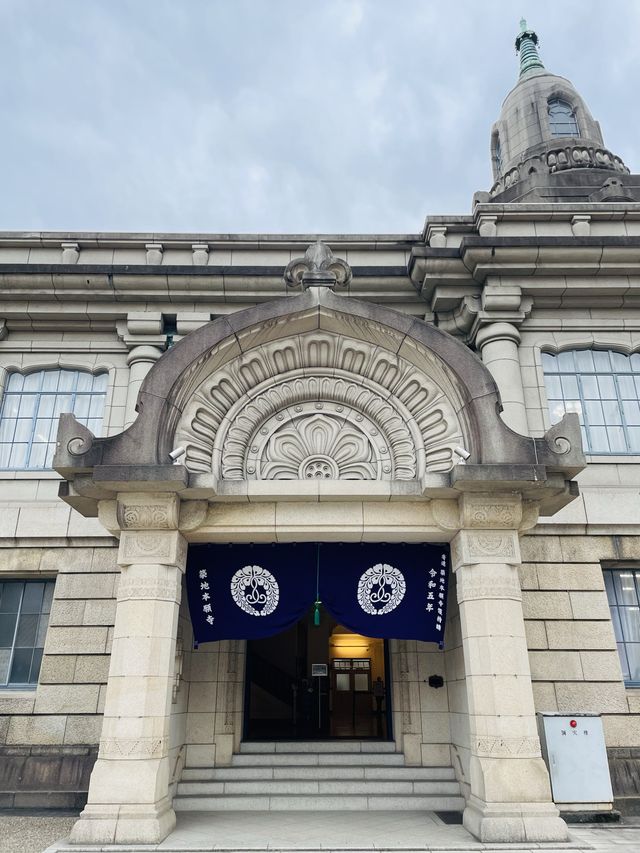【東京都/築地本願寺】インドを彷彿させる寺院
