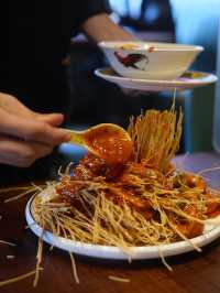 「本地人最愛的酸菜魚，豐盛又好味！」