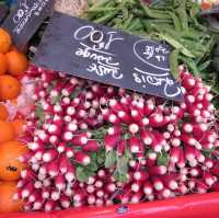 Exploring Marché de la Création Bastille 