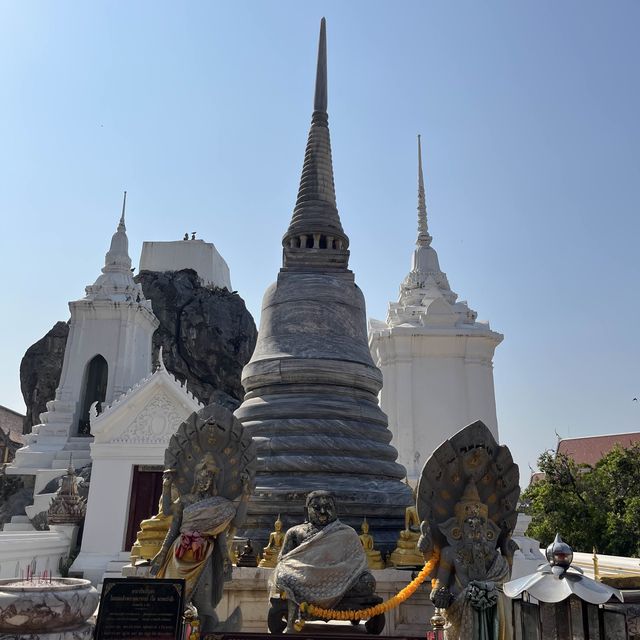 วัดพระพุทธบาท ราชวรมหาวิหาร