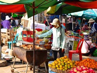 씨엠립 시민들의 삶을 잠시나마 엿보다. 푸옥시장 Puok Market