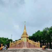 มหาธาตุ​เจดีย์สีทอง