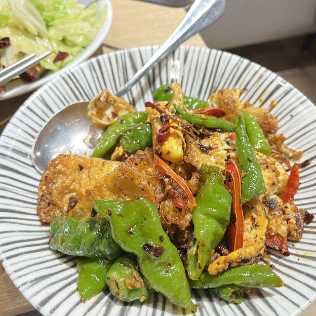川味香辣!開胃就吃【開飯川食堂】🌶️ 川味香辣!開胃就吃【開飯川食堂】🌶️
