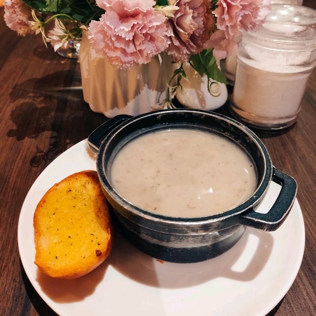 Impeccable Service & Great Comfort Food ⭐⭐⭐⭐⭐
