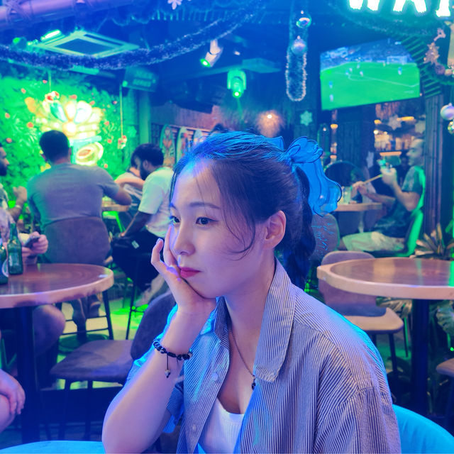 매일이 불금인 호치민 거리 