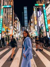 Find the best neon lights in Shinjuku 