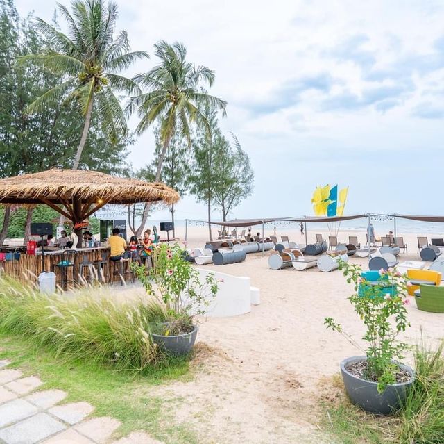 ที่พักชะอำติดหาด กิจกรรมเพียบ ในราคาย่อมเยาว์