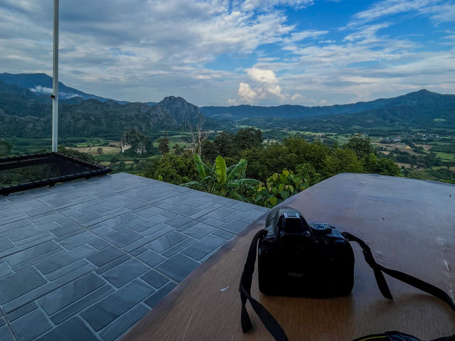 บ้านภูช้างน้อย ที่พักหลักพัน วิวหลักล้าน