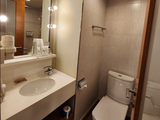 「香港今旅酒店：清潔舒適，交通便捷」