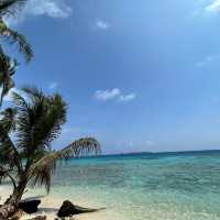 【高雄景點】小灣海水浴場：優美沙灘、碧藍海域、沉浸大海的魅力