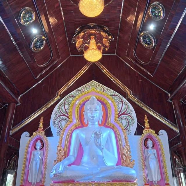 วัดพระพุทธแสงธรรม