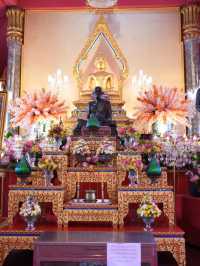 ลอดโบสถ์เก่าที่ วัดโบถส์หลวงปู่เทียน