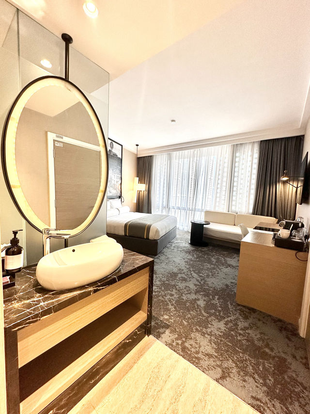 📍 Hotel Stripes Kuala Lumpur, Autograph Collection