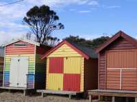 Brighton bathing boxes ห้องอาบน้ำที่เมลเบิร์น