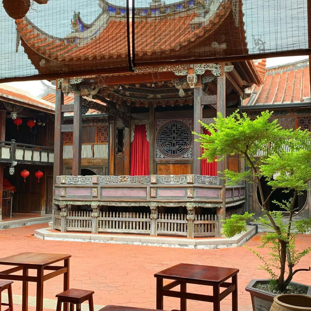 「林安泰古厝：雅、樸、實的閩南建築，詩意禪味。」