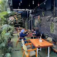 KOPI DEO | A COFFEE SHOP WITH LIVE MUSIC EVERY DAY