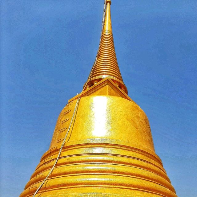 วัดสระเกศ (ภูเขาทอง) สักการะพระบรมสารีริกธาตุ