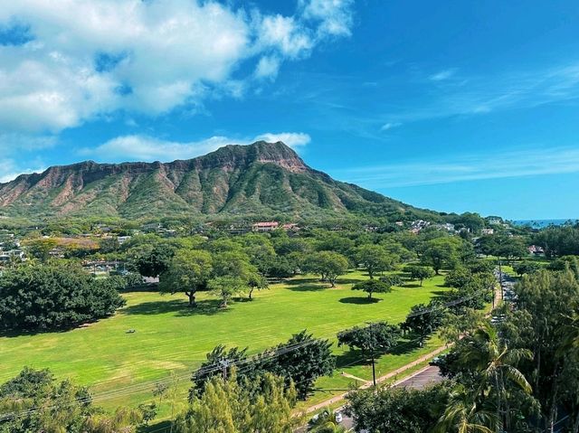 🌄 Volcanic Views at Lotus Honolulu 