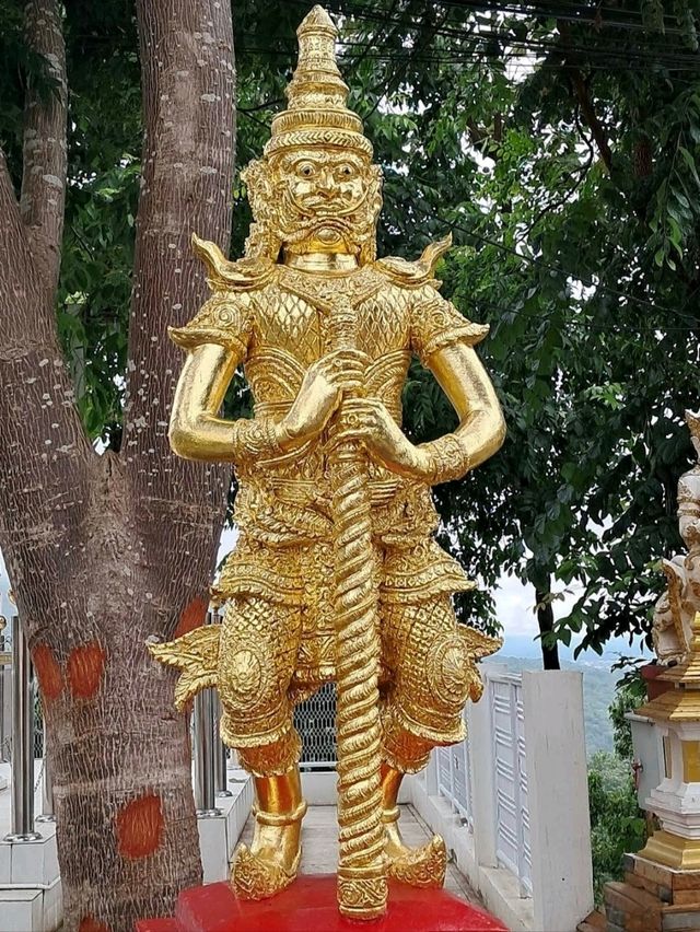 วัดดังสายมู ขอพรหลวงพ่อทันใจ📍วัดพระธาตุดอยคำ