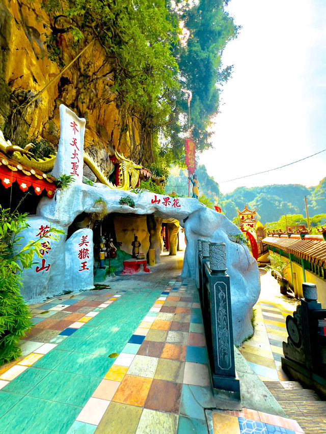 Cave Temple With Colorful Decorations In Ipoh✨🇲🇾