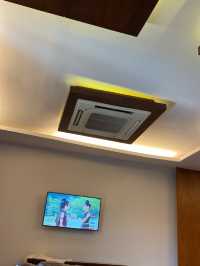 Phi Phi Clift Beach Resort (At krabi)