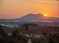 จุดกางเต็นท์หนองแม่นา
