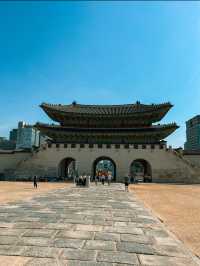 Sunny Day at Gyeongbokgung Palace in Seoul 🇰🇷