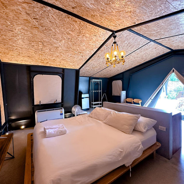 ที่พักเขาใหญ่สไตล์Glamping อาณาจักรพูลวิลล่า